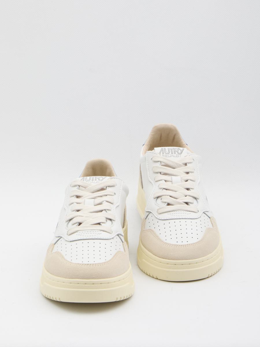 Medalist Low Sneakers