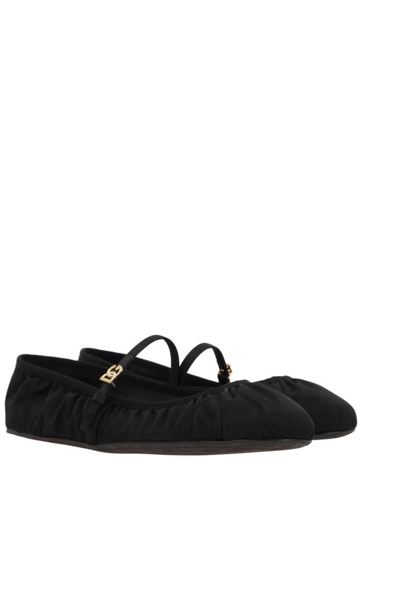 Dolce & Gabbana Flat Shoes