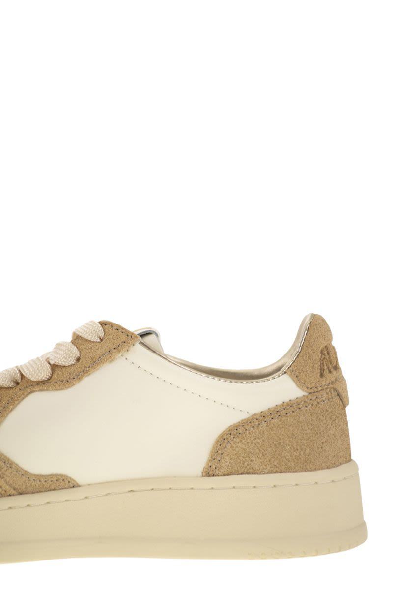 Autry Medalist Low - Sneakers With Two-Tone Glitter