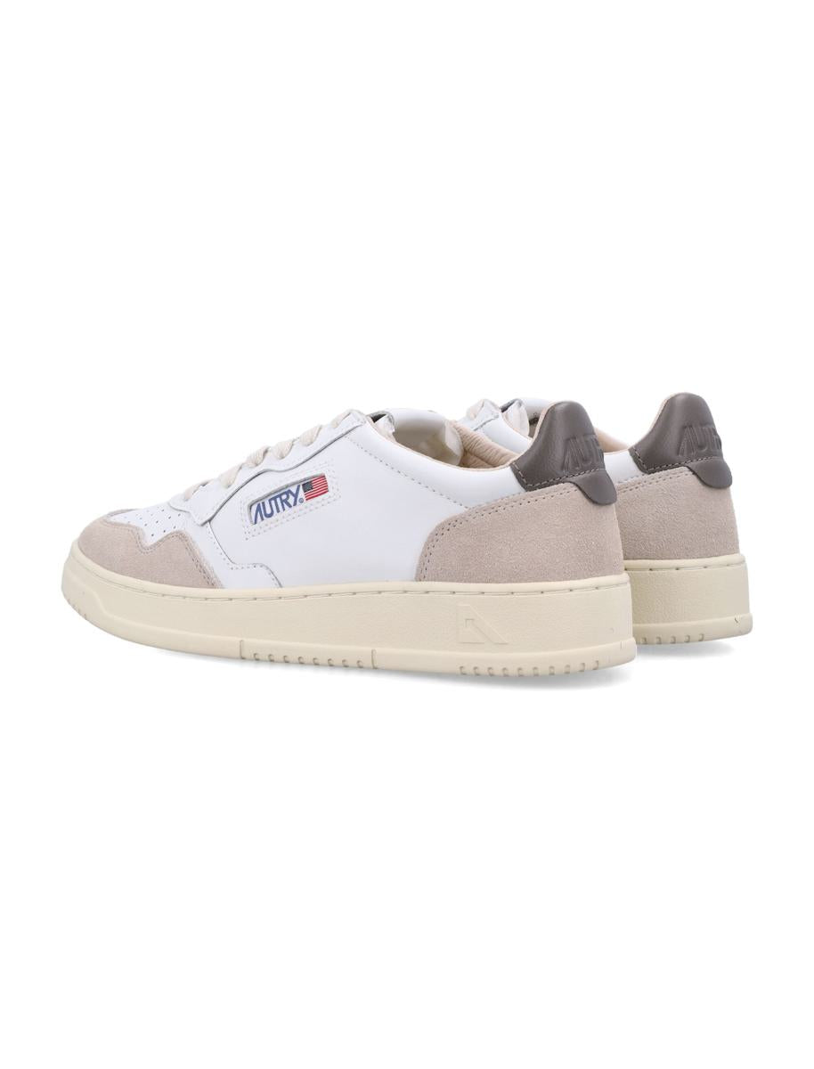 Autry Medalist Low-Top Sneakers
