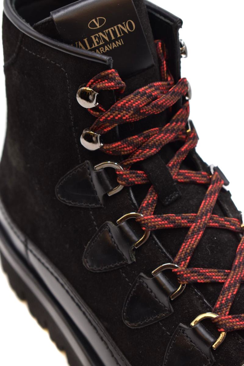 VALENTINO GARAVANI 靴子