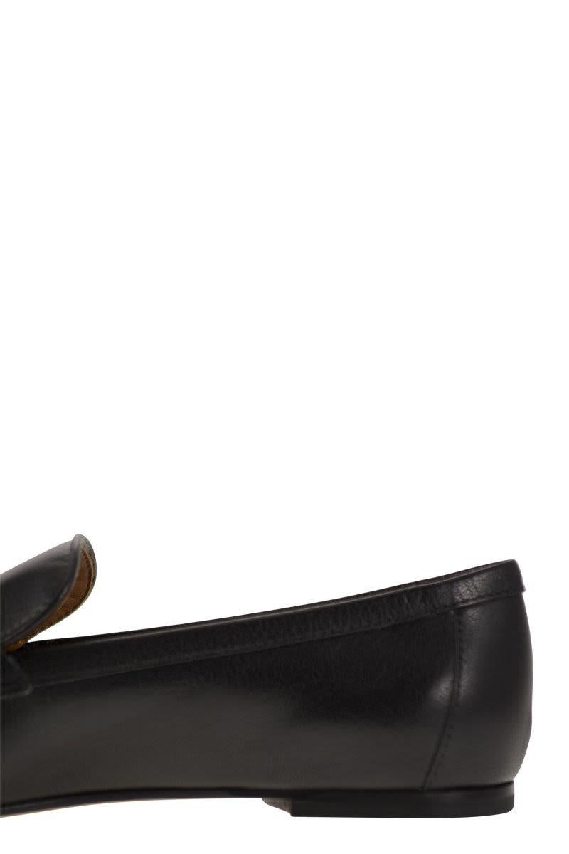 Tod'S Leather Loafer With Accessory