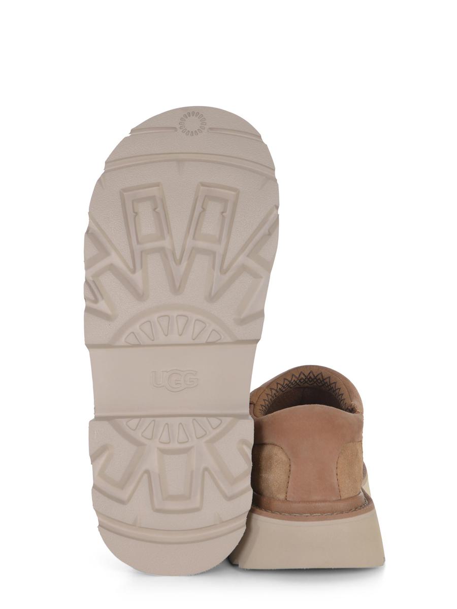 UGG Flat Shoes