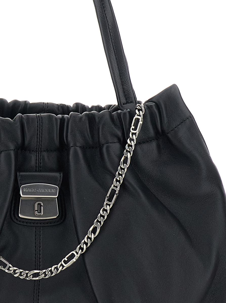 'The Tote' Black Shoulder Bag With Chain Detail On The Front And Drawstring Closure In Leather Woman