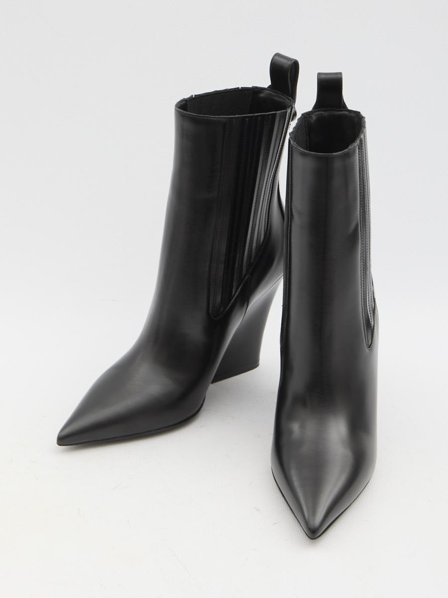 Vlogo Lockette Booties