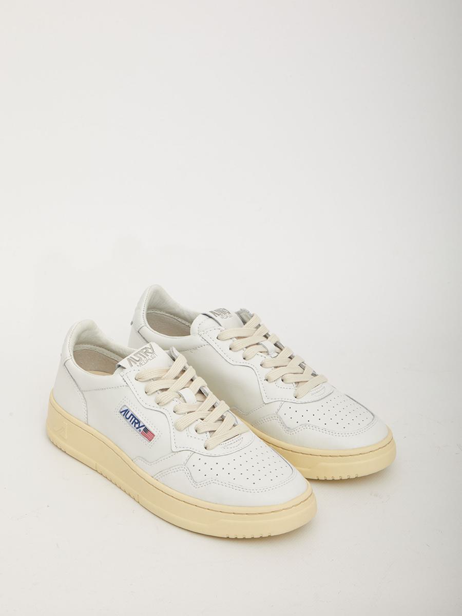 Medalist Low Sneakers