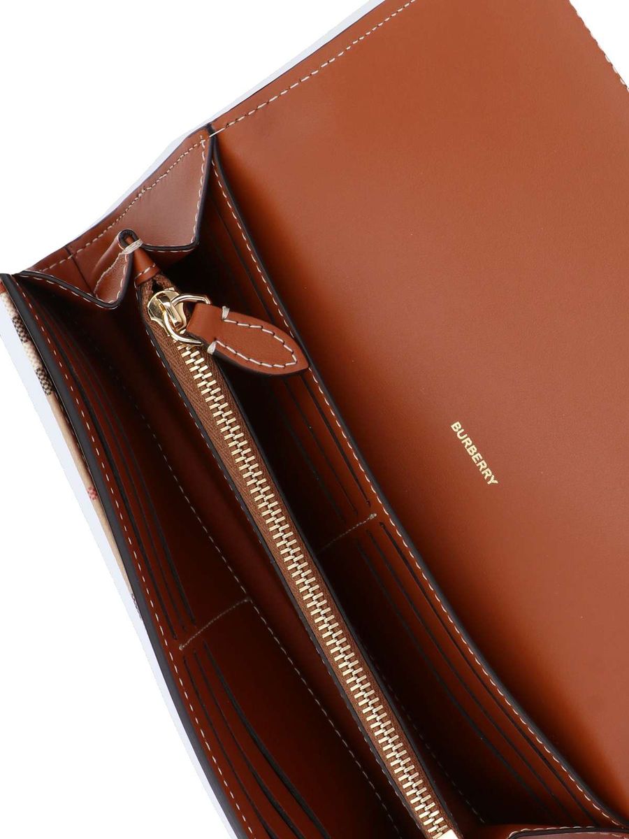 burberry-wallets-1764887516008287217-4
