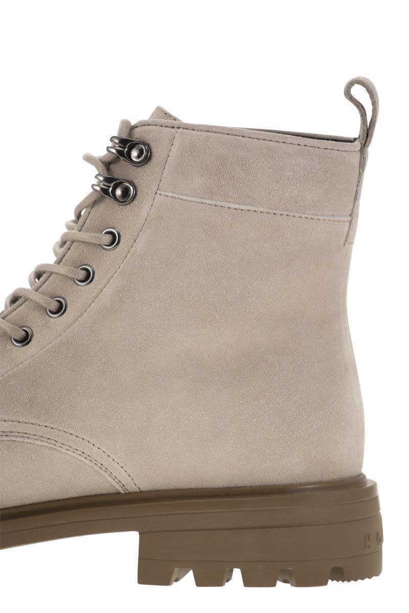 Hogan H673 Suede Boots