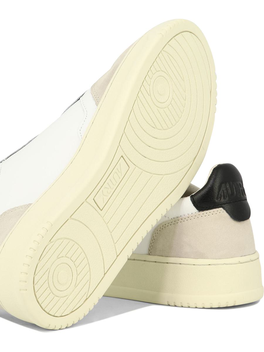 Autry "Medalist Low" Sneakers