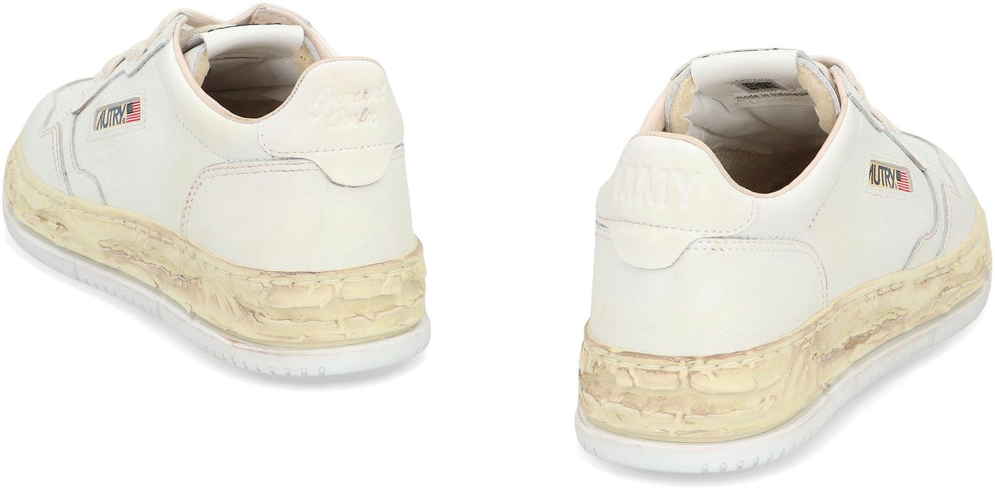 Autry Medalist Low-Top Sneakers