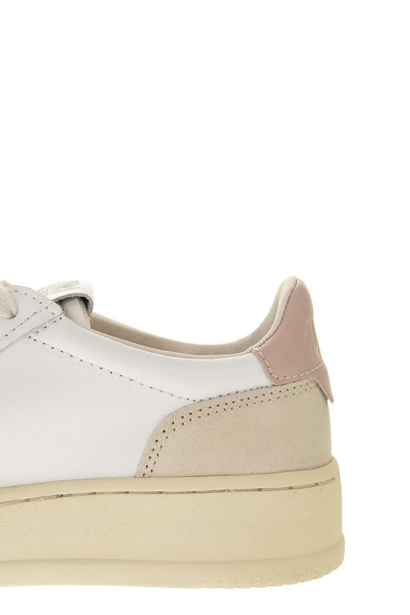 Autry Medalist Low - Leather And Suede Sneakers