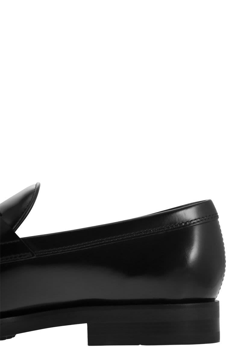 Tod'S Timeless Leather Loafer T