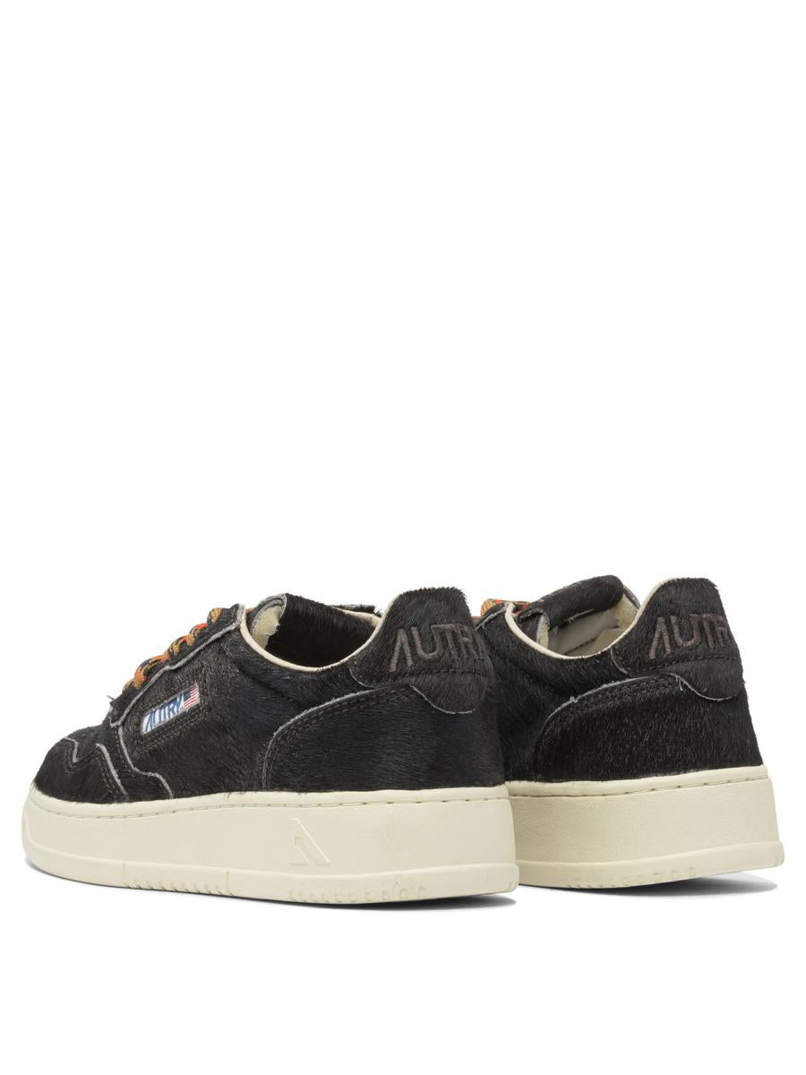 Autry "Medalist Low" Sneakers