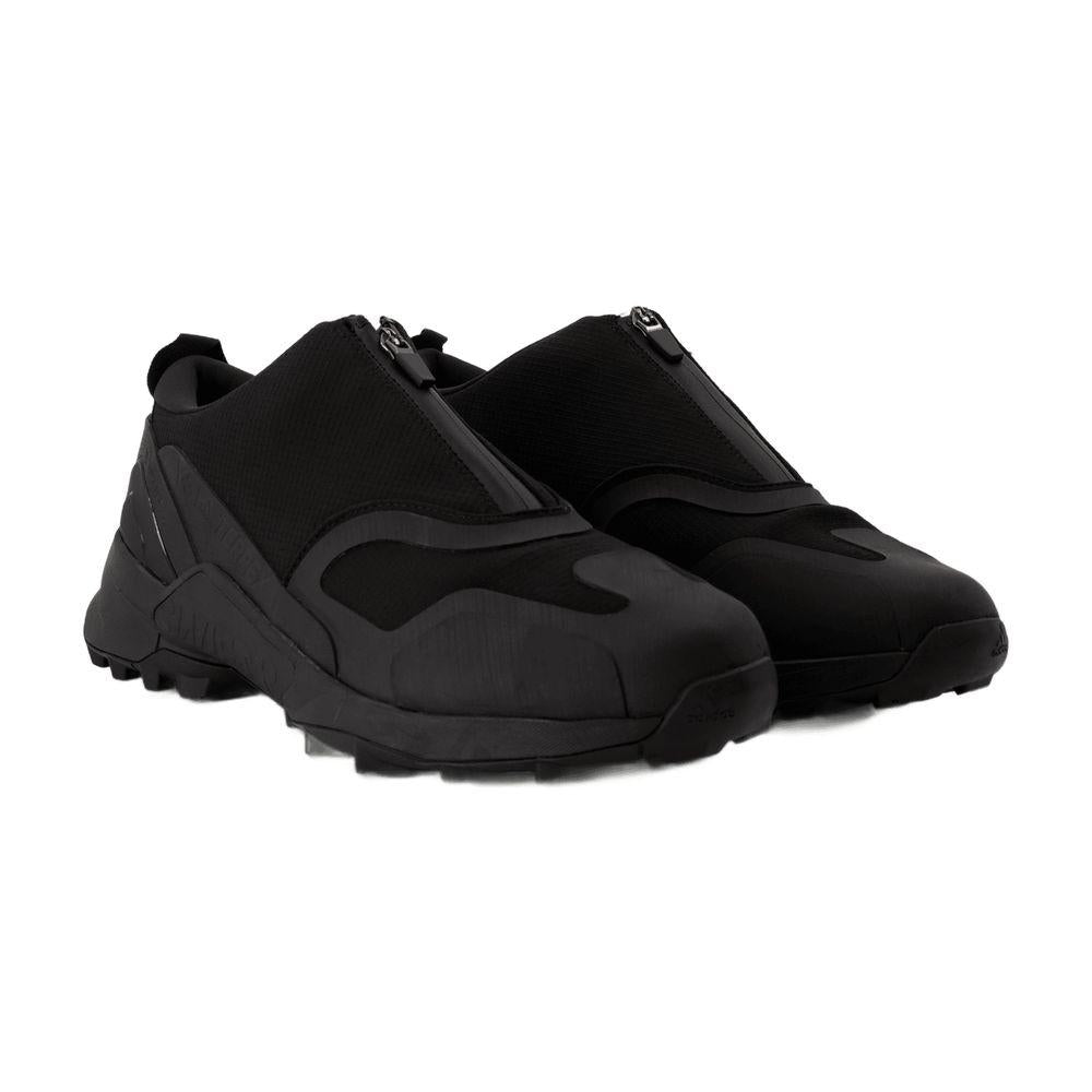 Y-3 Adidas Swift R3 Low Gtx Sneakers