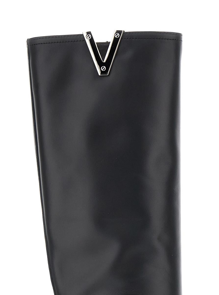 Black V-Detailed Knee Boots In Leather Woman