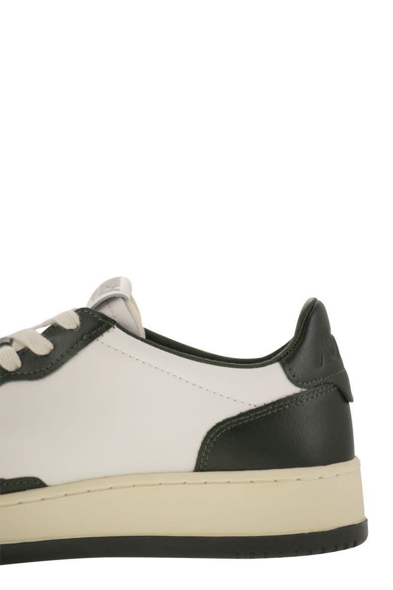 Autry Medalist Low - Leather Sneakers