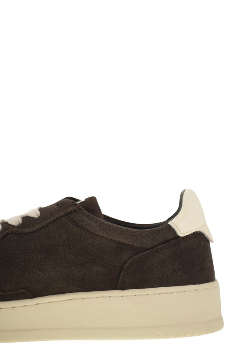 Autry Medalist Low - Suede Sneakers