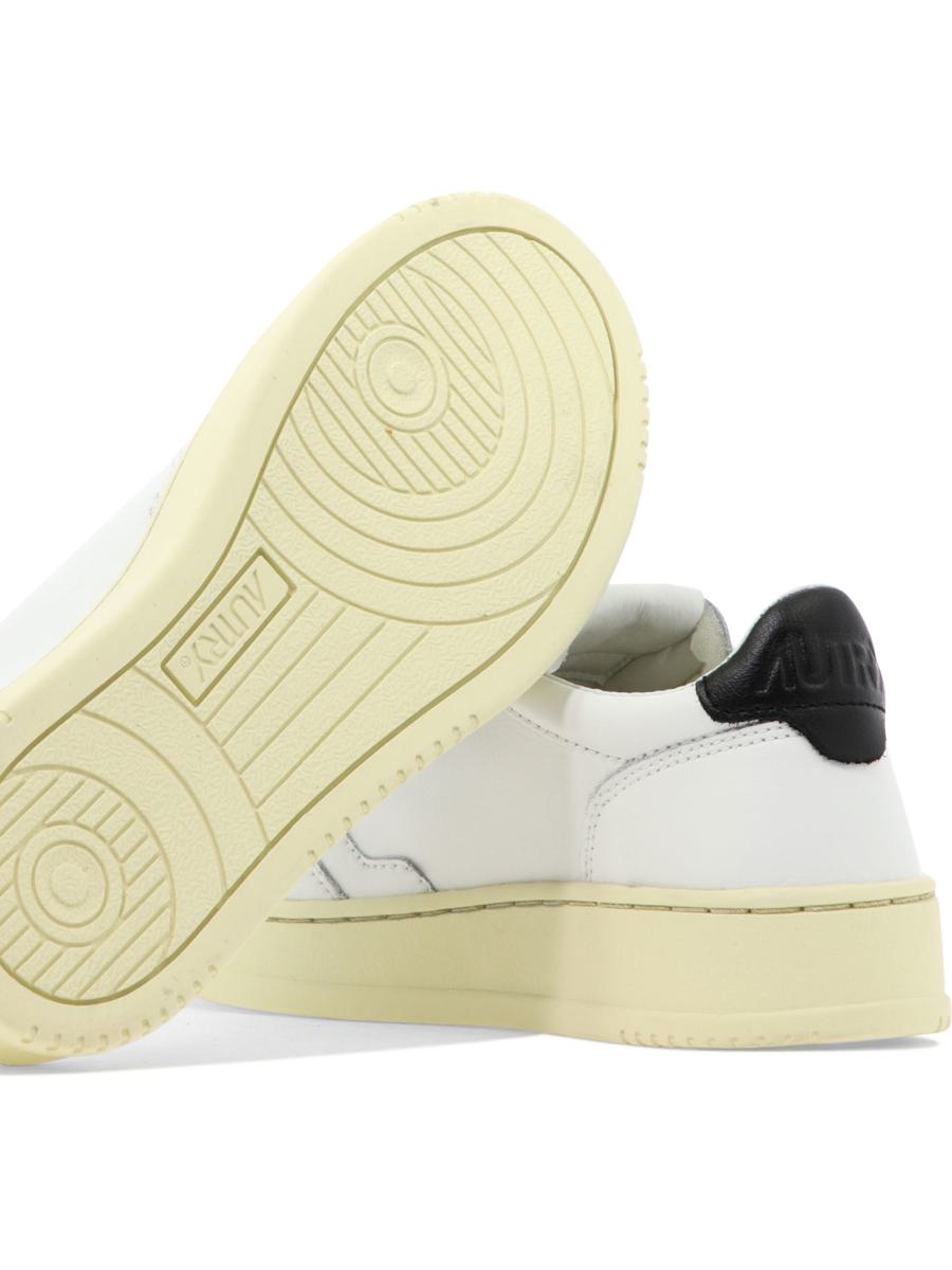 Autry "Medalist Low" Sneakers