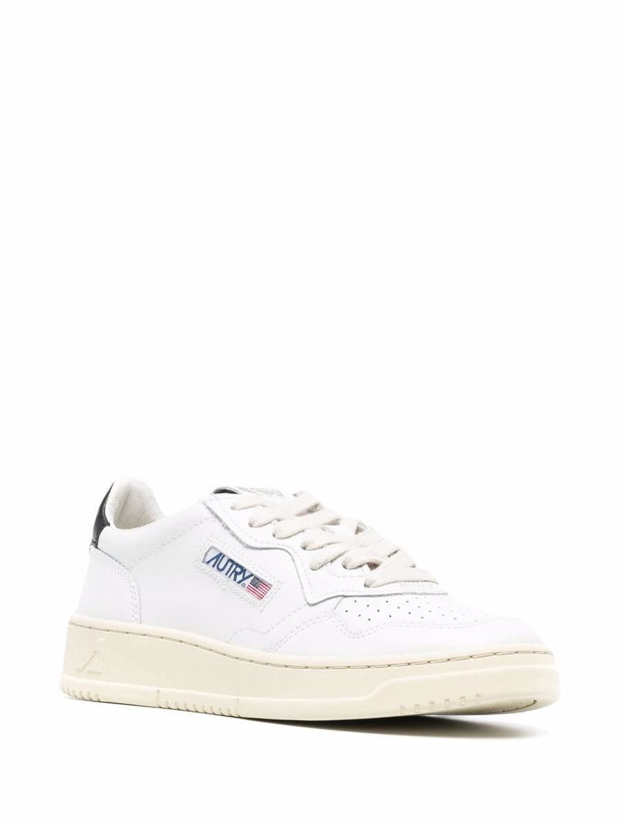 Autry Medalist Low Sneakers In White And Black Leather Shoes