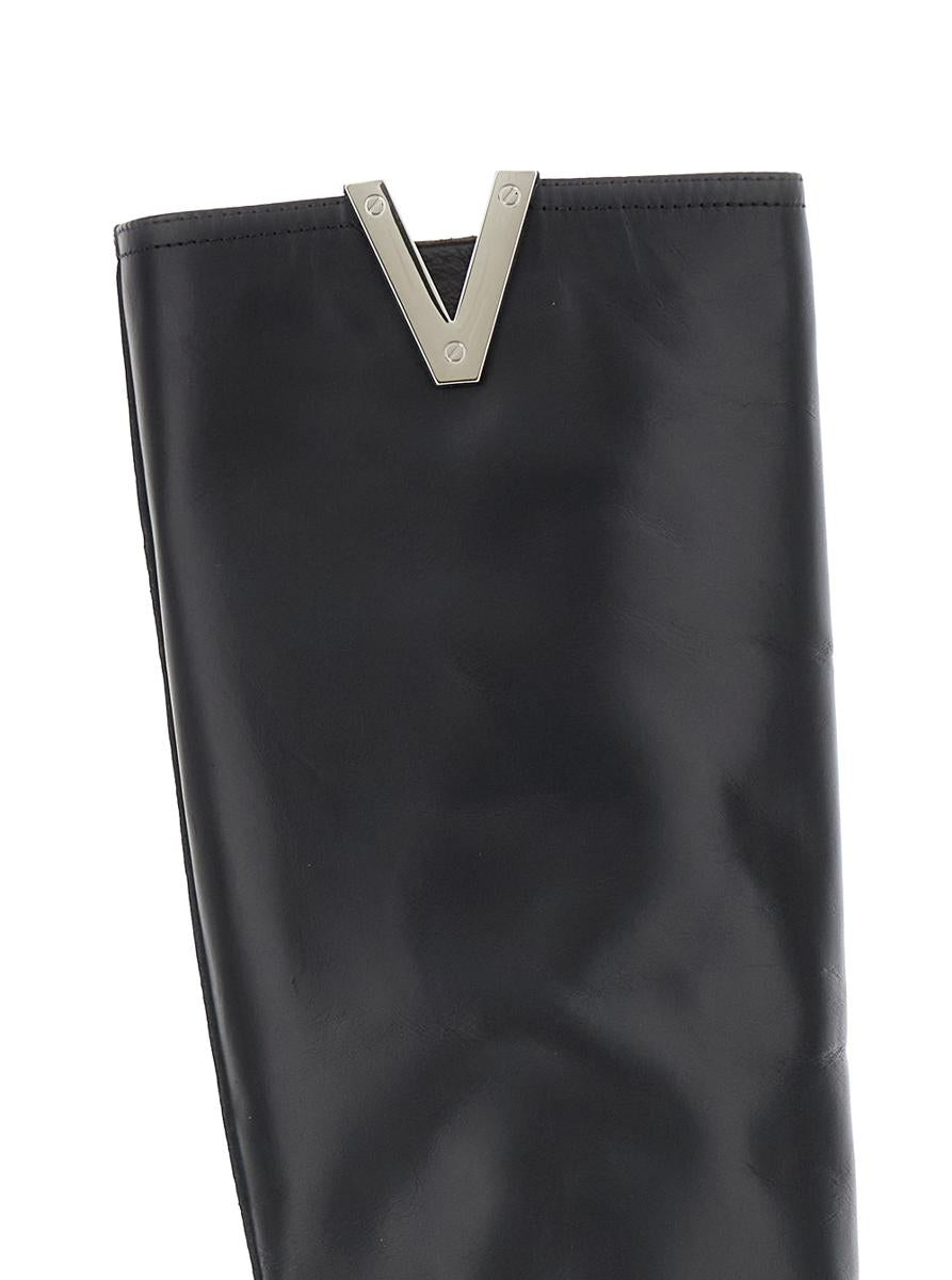 Black Knee Boots With V-Lateral Detailing In Leather Woman