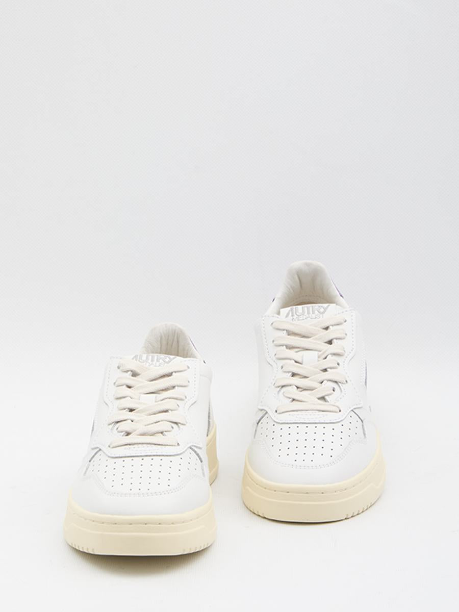 Medalist Low Sneakers