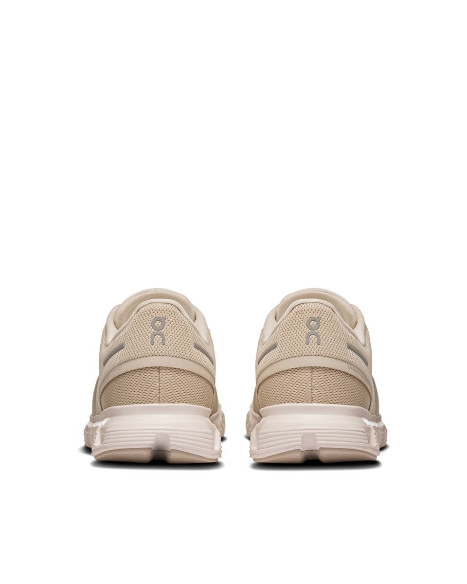 On Running Sneakers 2