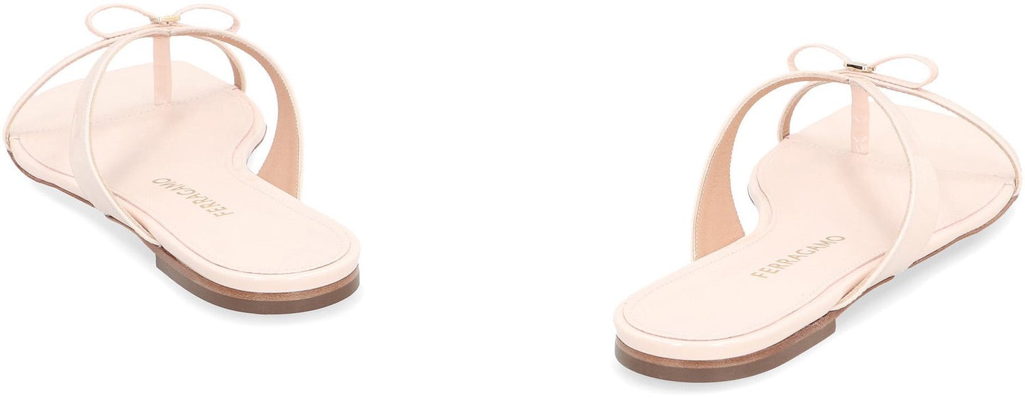 Salvatore Ferragamo Mini Bow Leather Flip-Flops