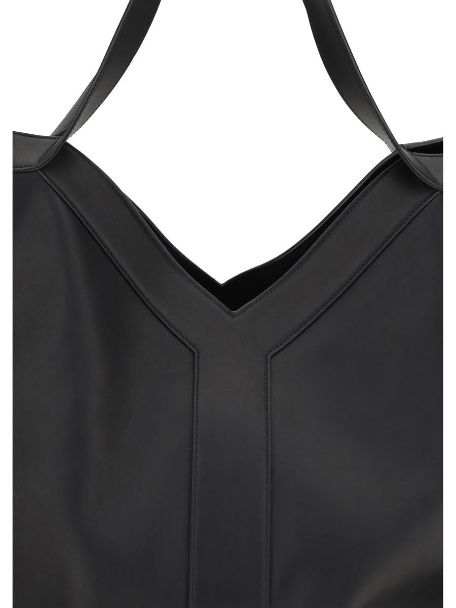 Saint Laurent Shoulder Bags