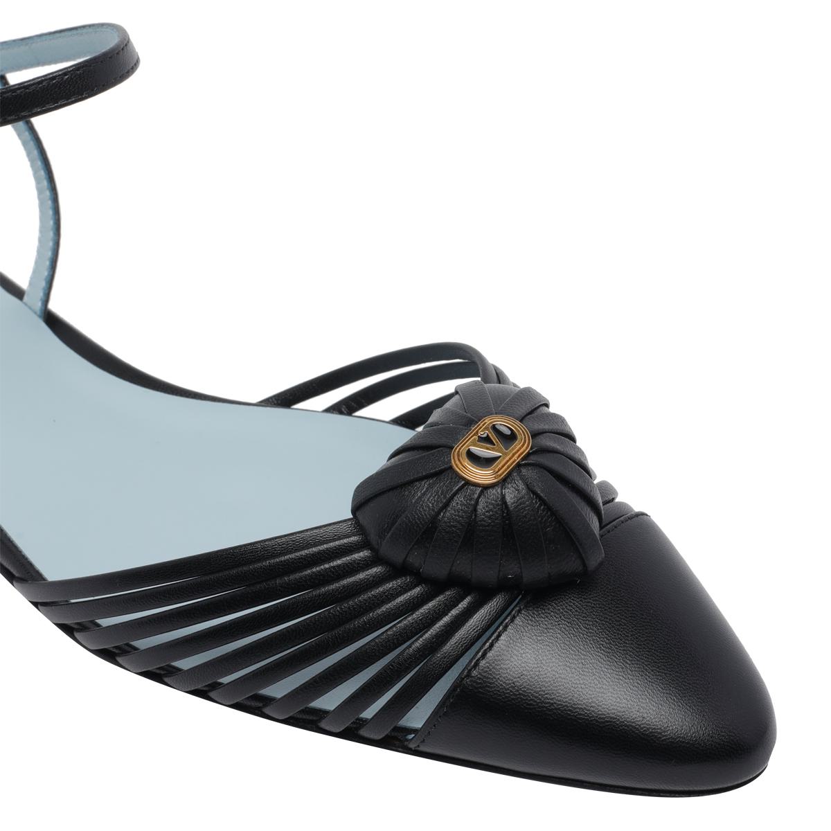 Valentino Garavani Flat Shoes