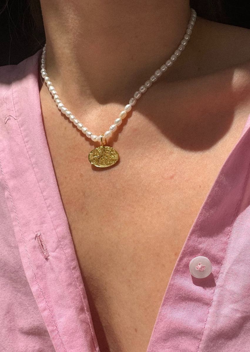 Hermina Athens Minoas Charm Oval Pearl Necklace Accessories