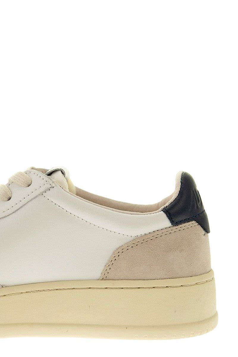 Autry Medalist Low - Leather And Suede Sneakers