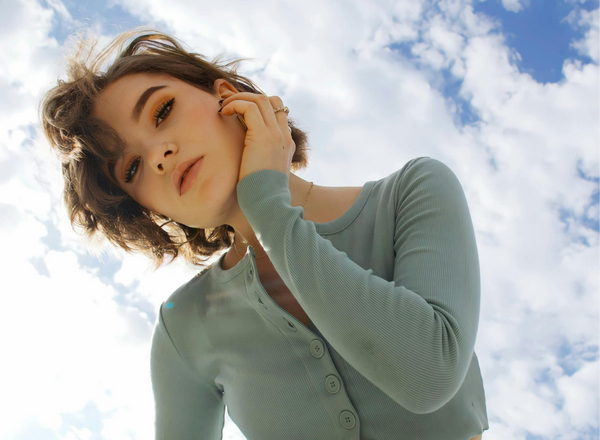 From Sunshine to Sweaters: Key Pieces for Your Pre-Fall Wardrobe