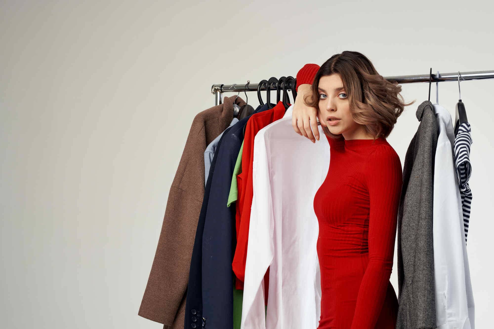 Minimalist Capsule Wardrobe Guide: Less Clothes, More Style – BALTINI