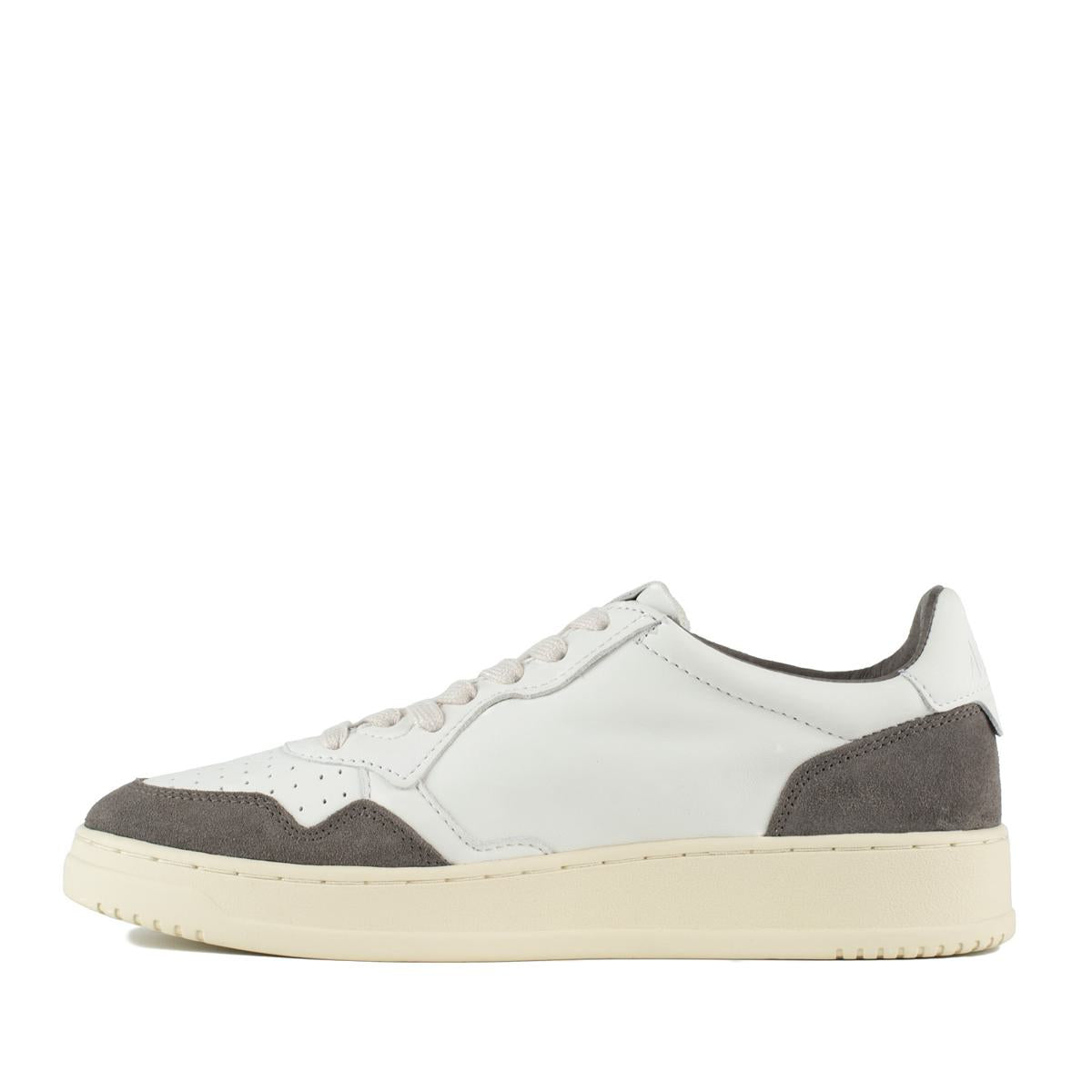Autry Medalist Low Sneakers In White Leather And Suede Morel