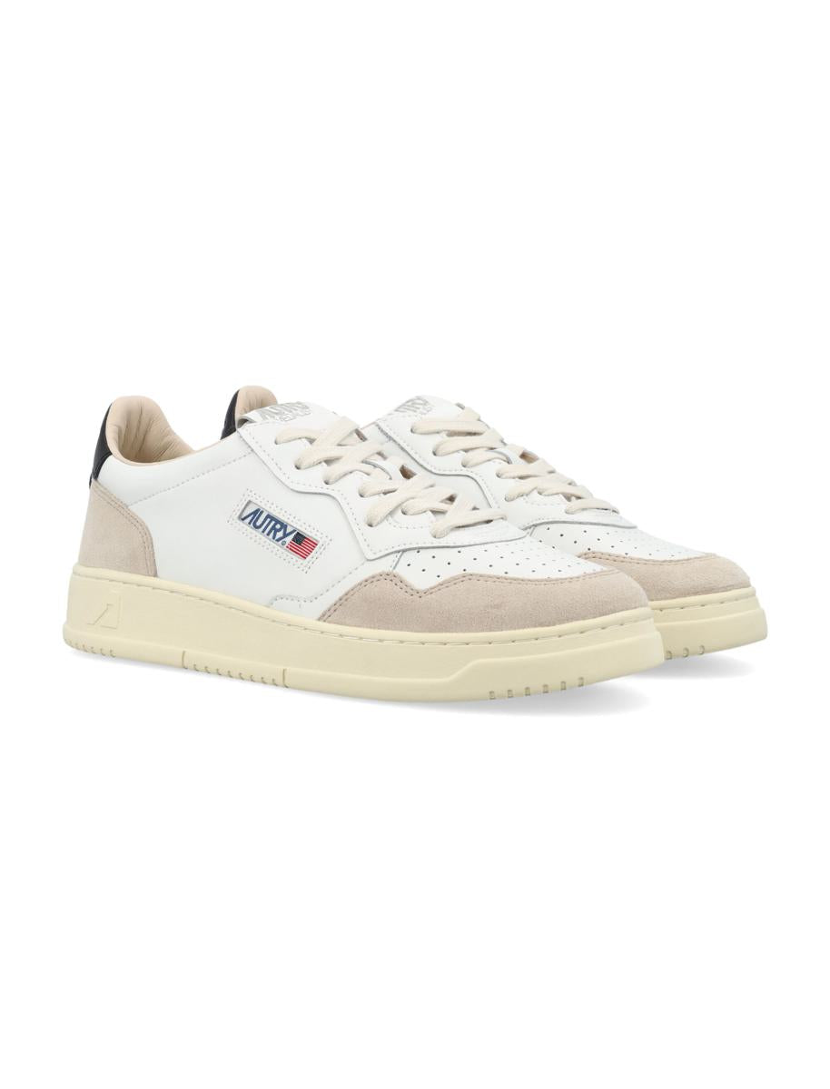 Autry Medalist Low Sneakers