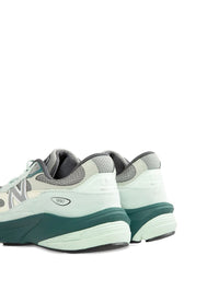 New Balance 990 Shoes