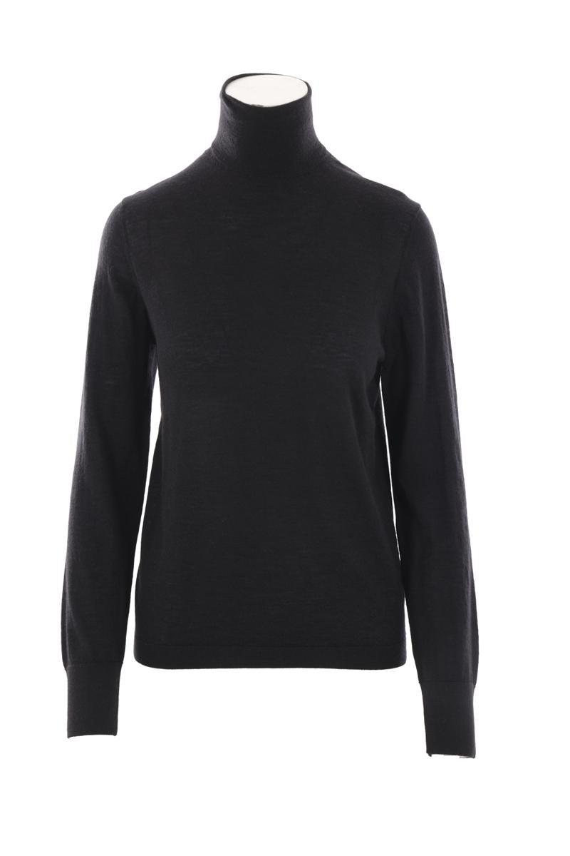 Allude Sweaters