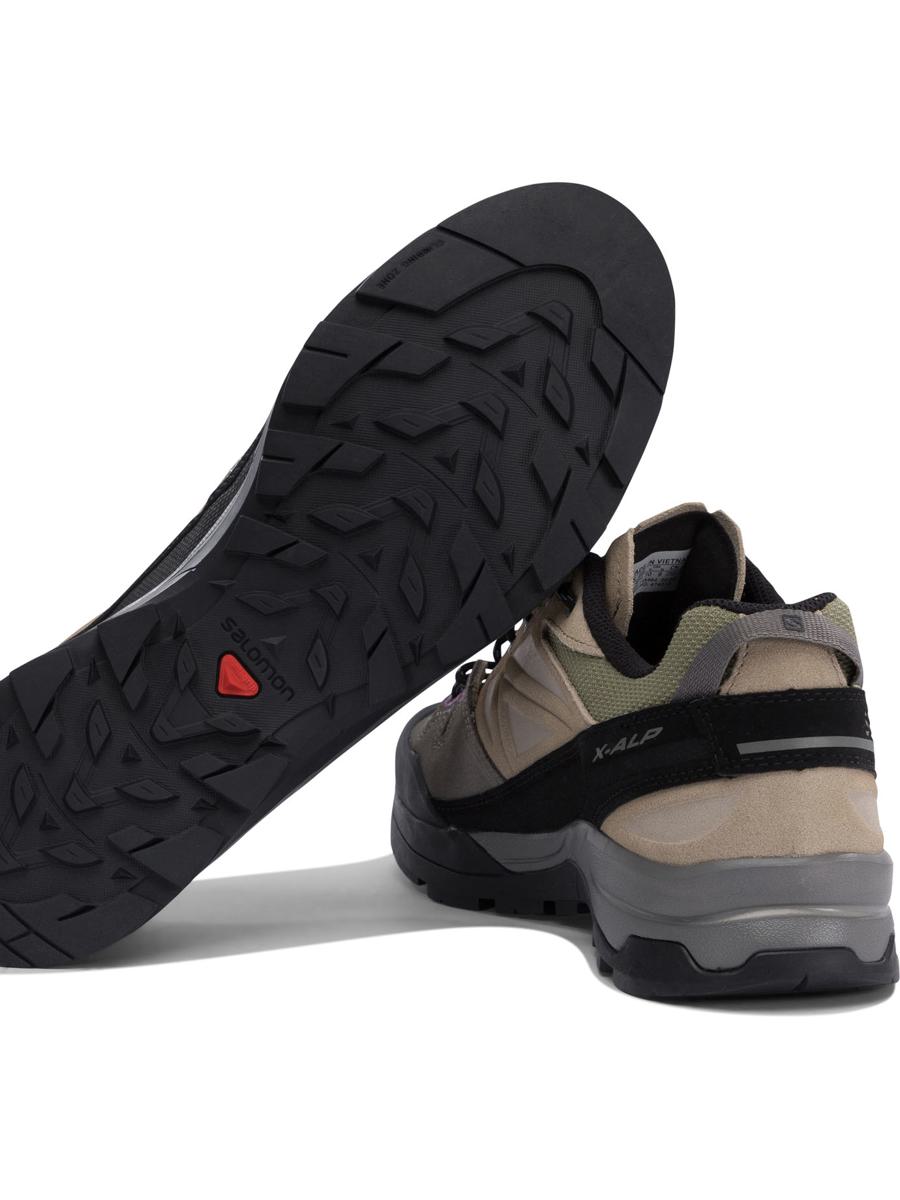 Salomon Sneakers & Slip-On