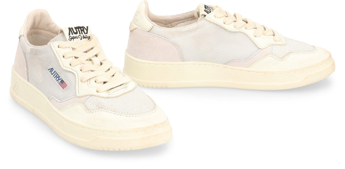 Autry Medalist Super Vintage Low-Top Sneakers