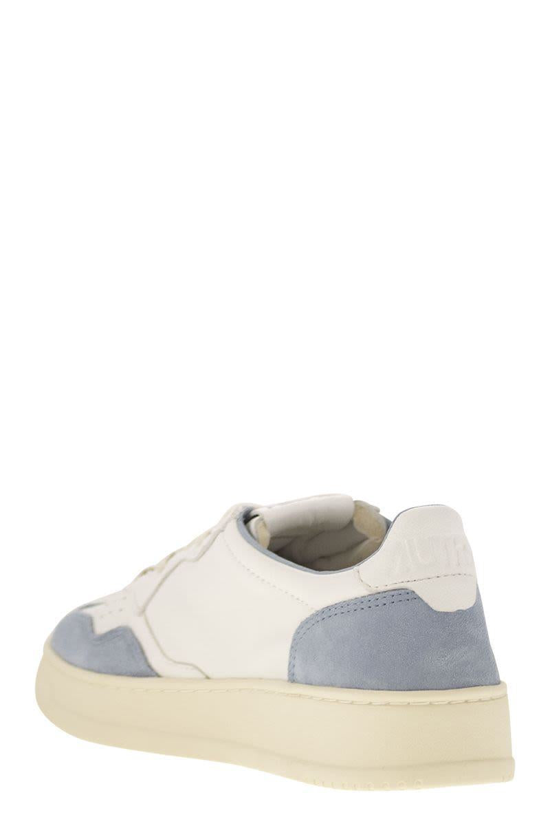Autry Medalist Low - White Leather And Suede Sneakers In Powder