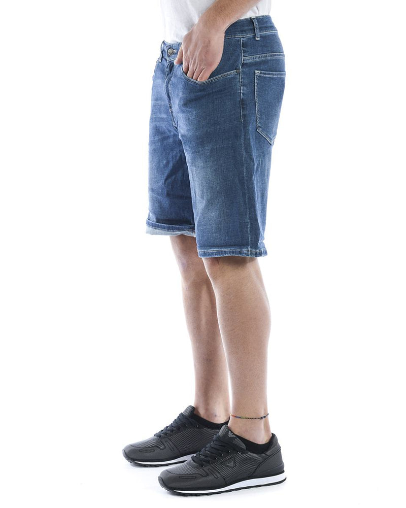 Daniele Alessandrini Short