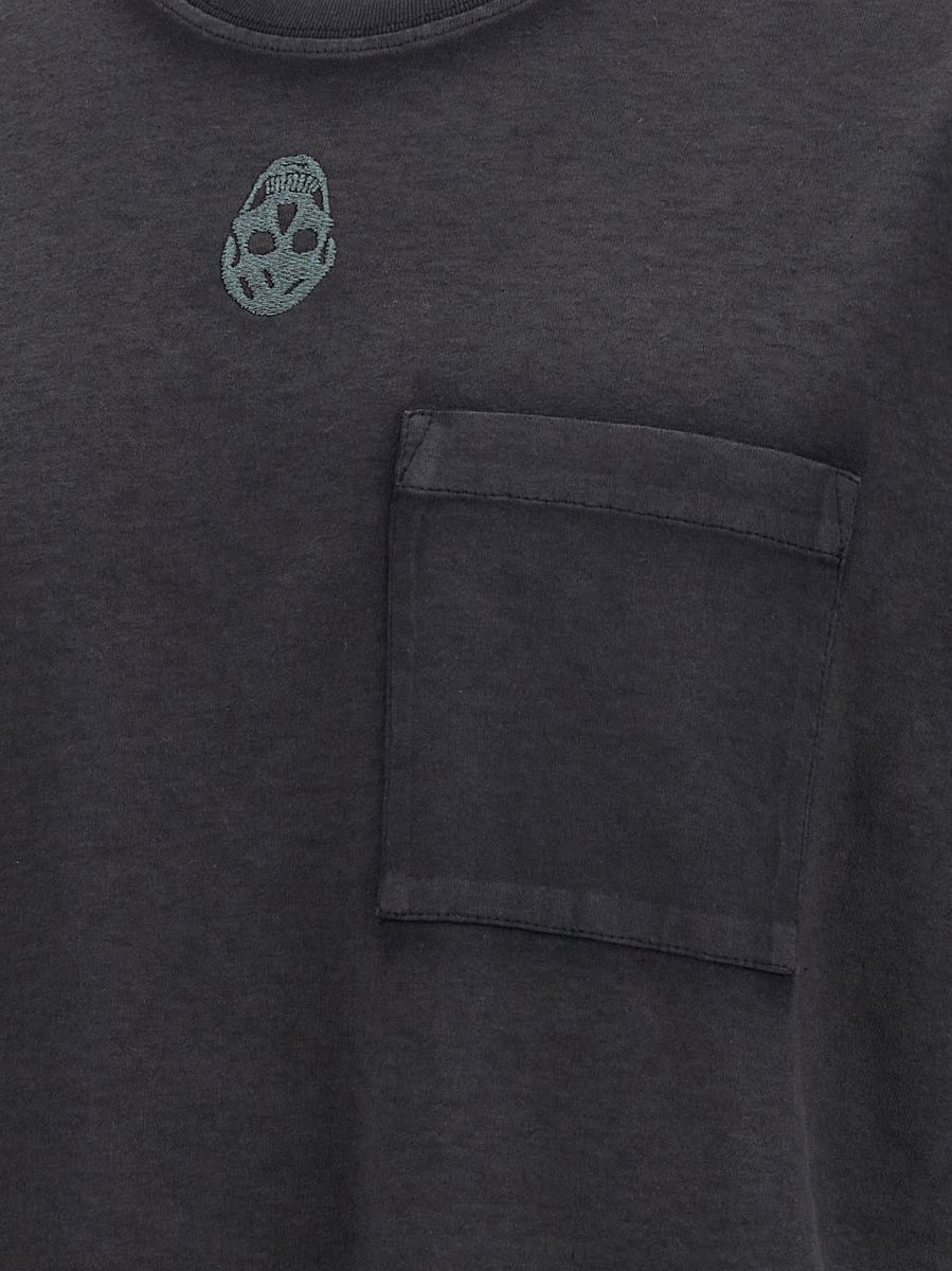 alexander-mcqueen-skull-tshirt-1764982082008650043-2