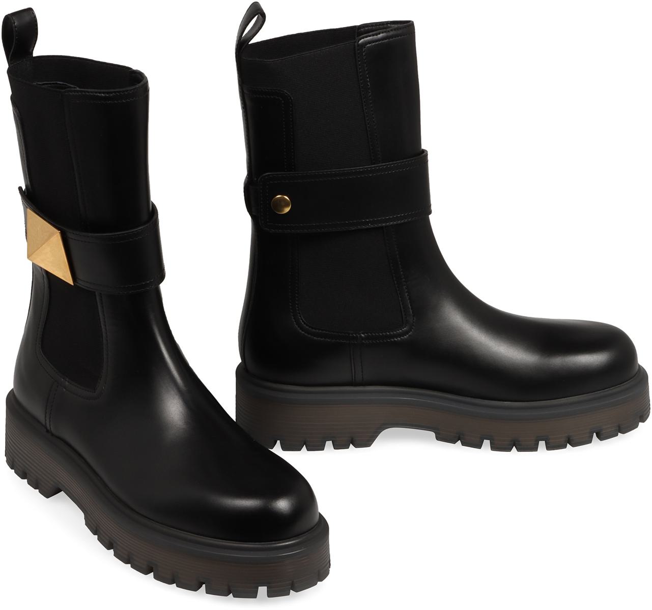 Valentino Garavani One Stud Leather Chelsea Boots