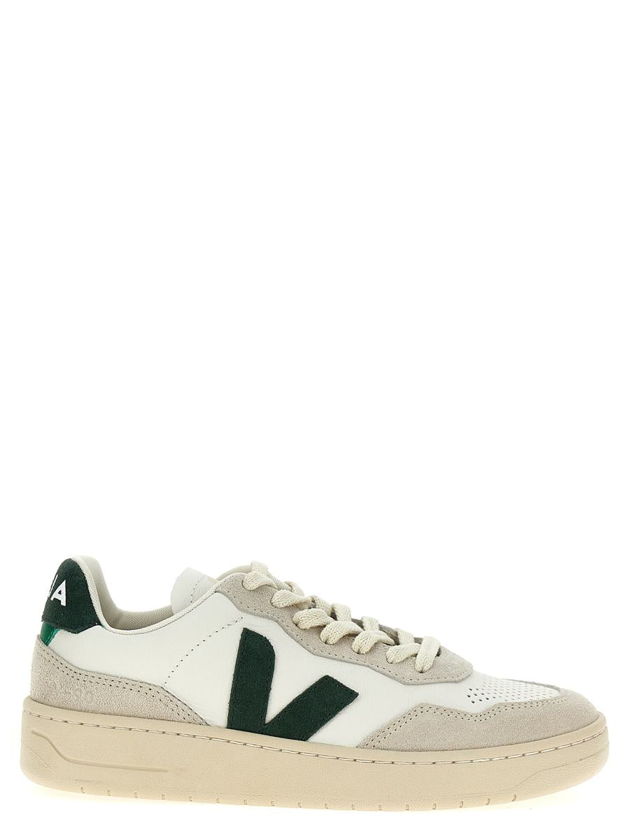 Veja 'V-90' Sneakers
