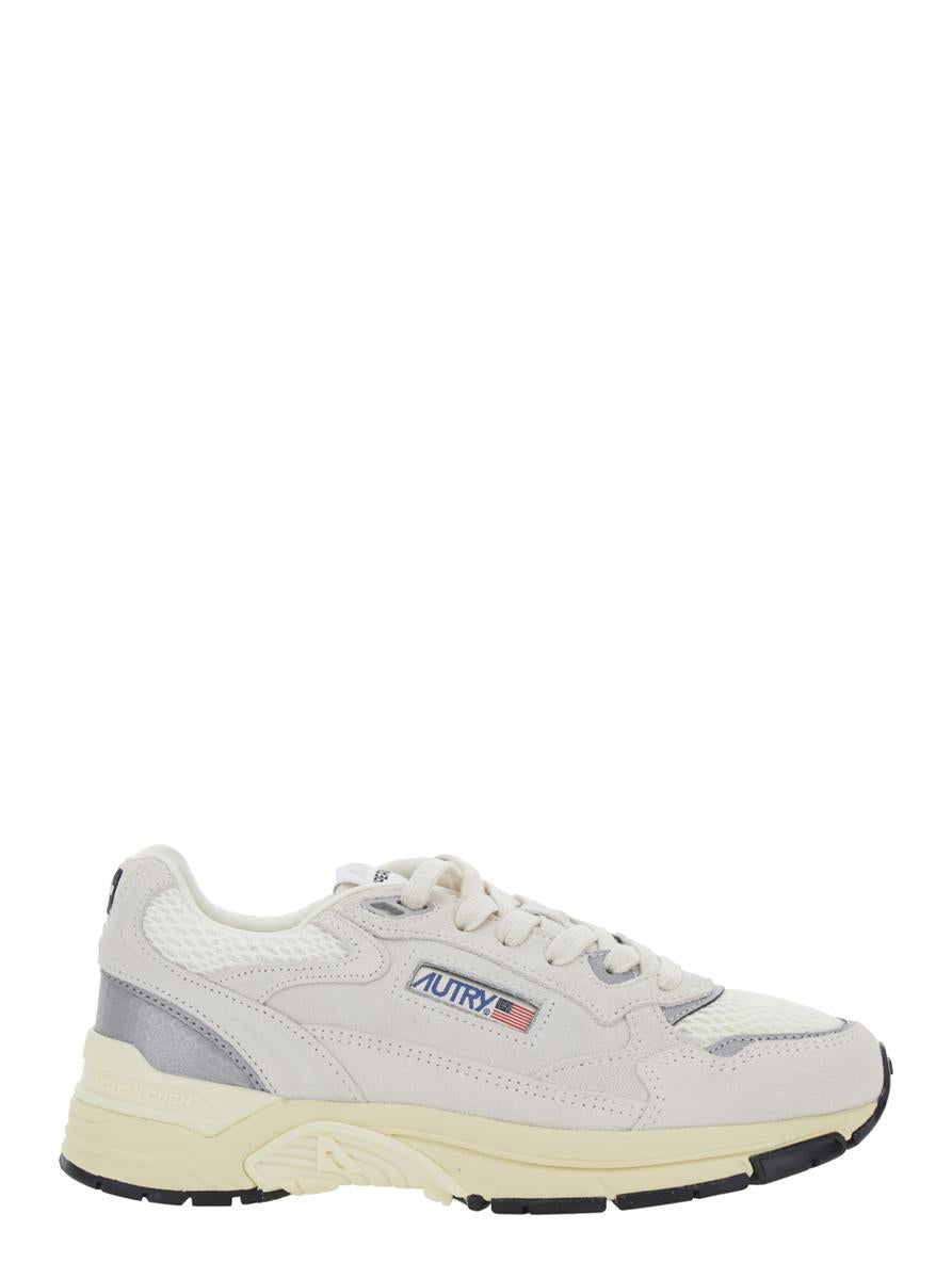 'Hyperway' White Low Top Sneakers With Logo Patch On Side And Tongue In Suede And Mesh Woman