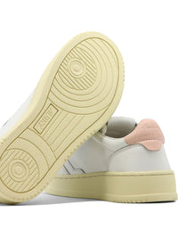 Autry "Medalist Low" Sneakers