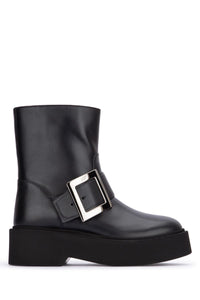 roger-vivier-boots-1765069678007599368-3