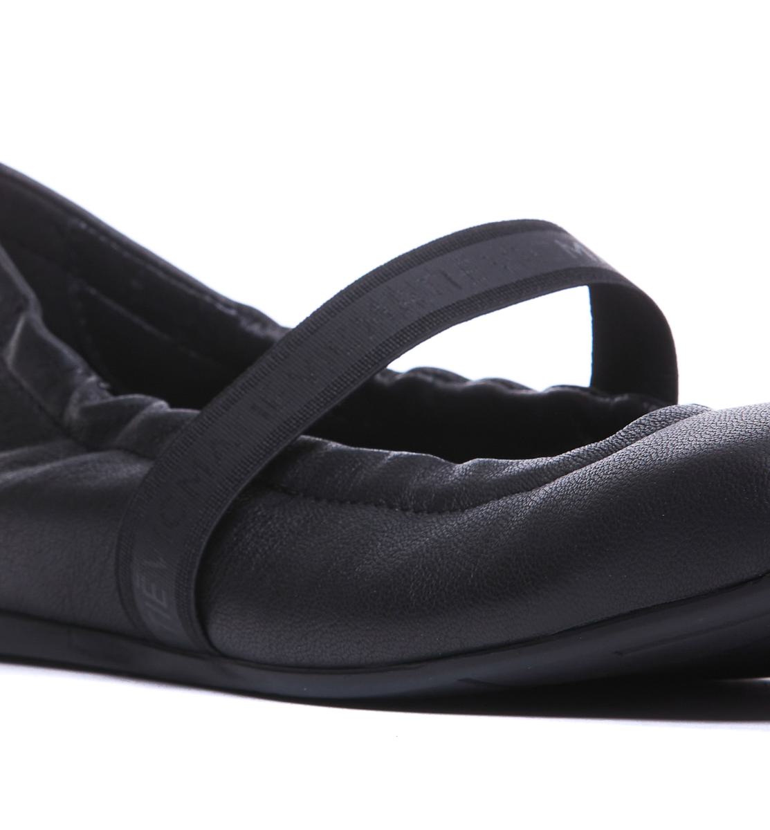 Vic Matie Flat Shoes