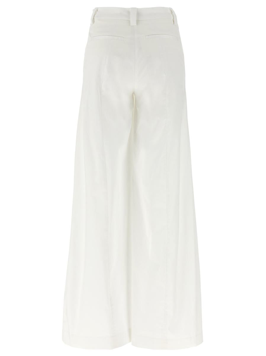 The Latest 'Chino Sculpture Leg' Pants