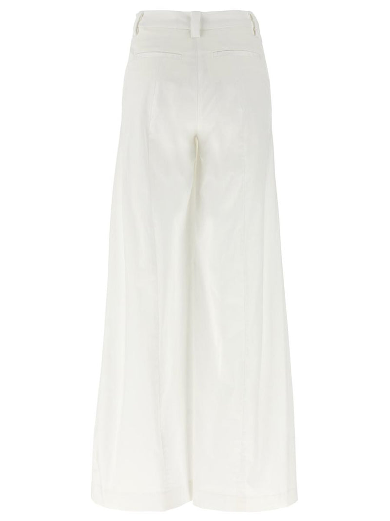 The Latest 'Chino Sculpture Leg' Pants